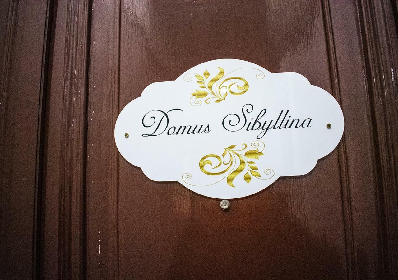 Domus Sibyllina, Galleria Umberto I Naples Luaran gambar